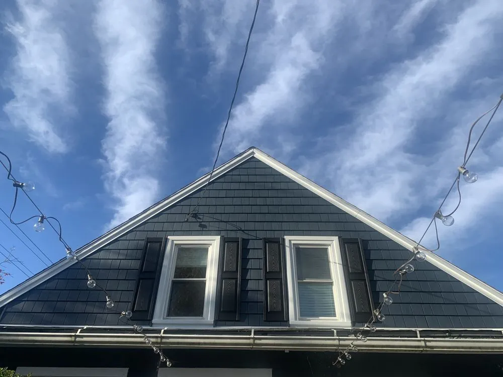 Slide of Roberts Roofing & Siding