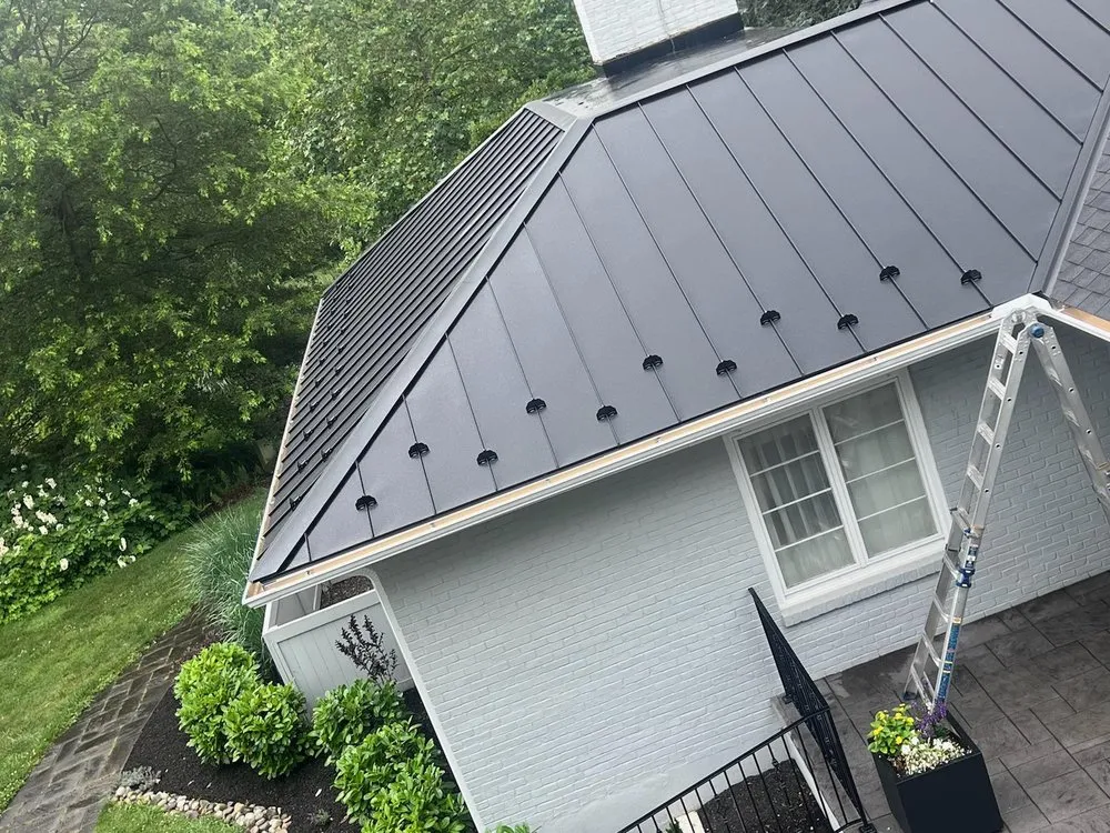 Slide of Robert's Roofing