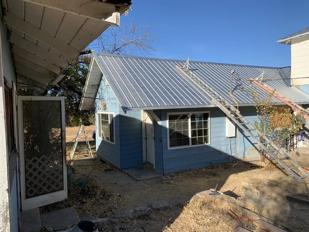 Slide of Roberts Roofing