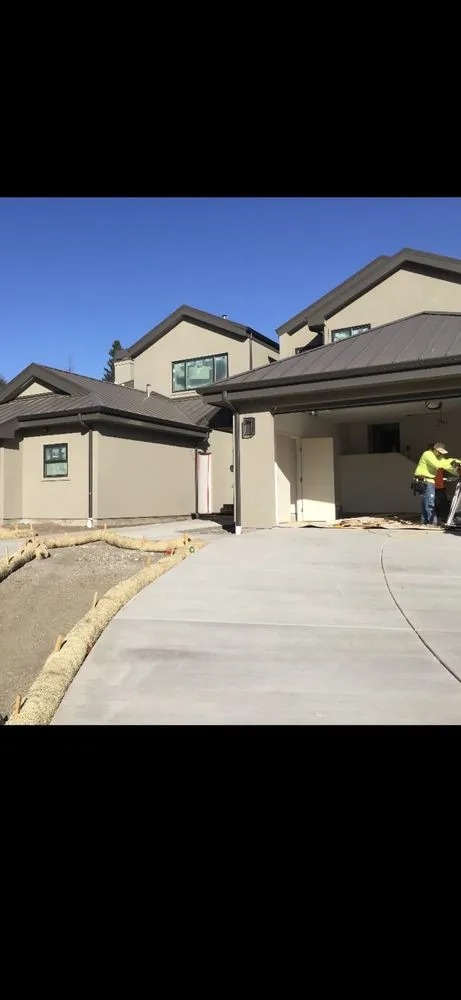 Slide of Roberts Roofing