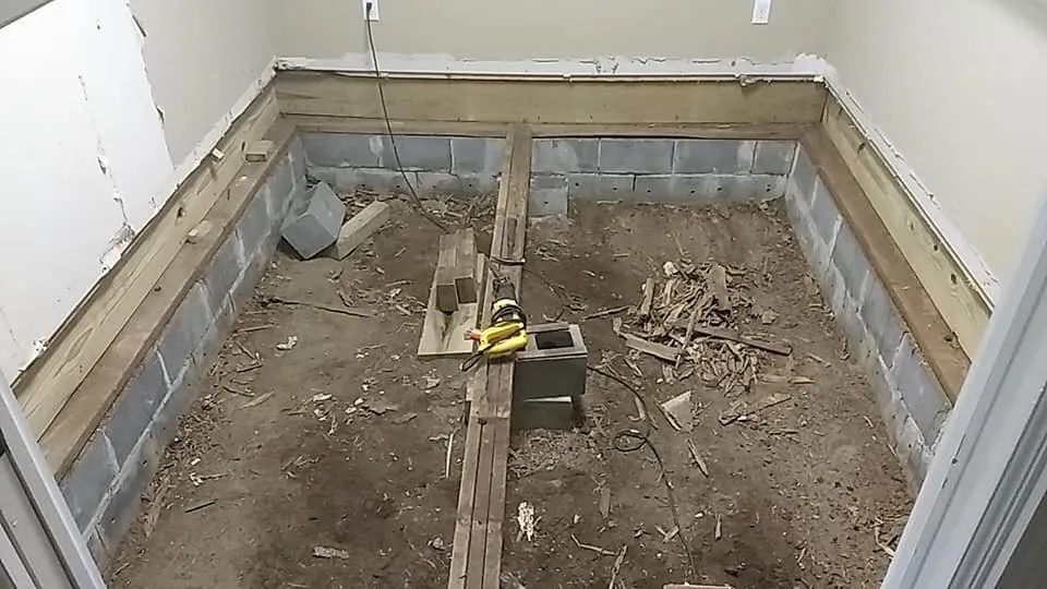 Slide of Roberts Tree Service and Home Repair