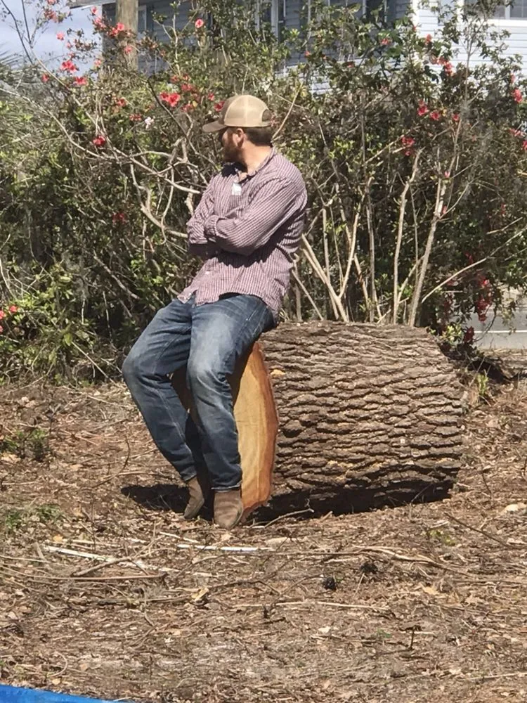 Slide of Roberts Tree Service and Home Repair