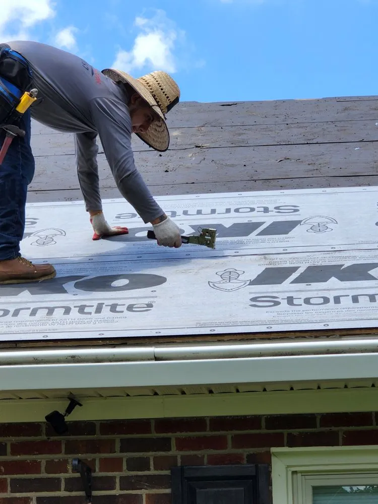 Expert roof installation same-day service in Chesterfield, VA by Robinson Builders
