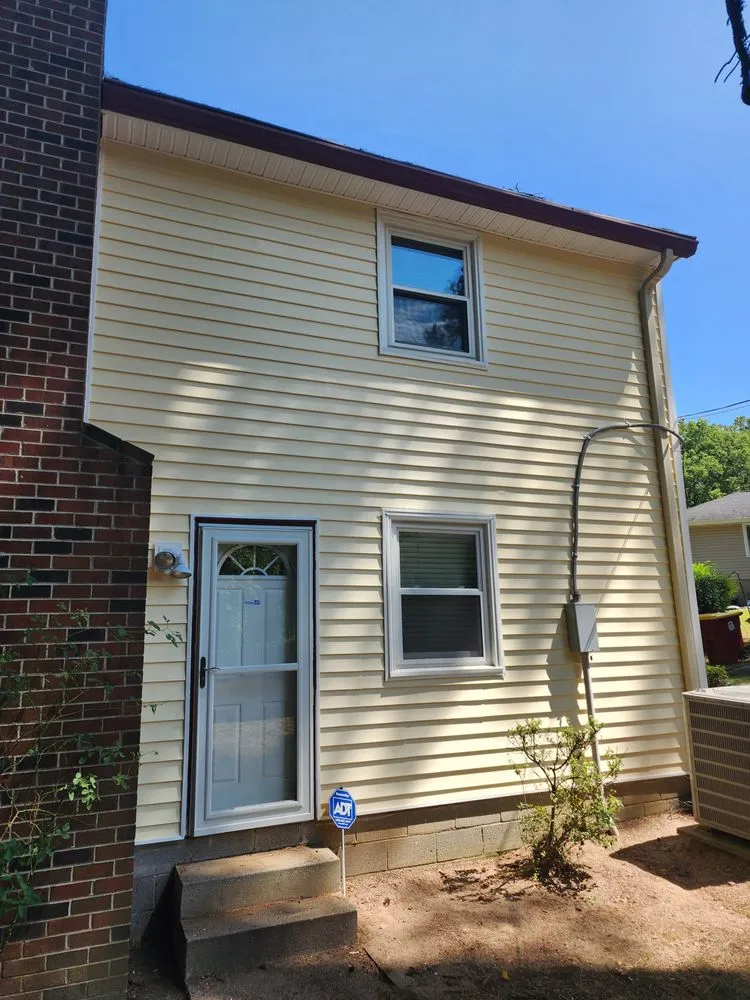 Professional roof repair for residential properties in Chesterfield, VA by Robinson Builders