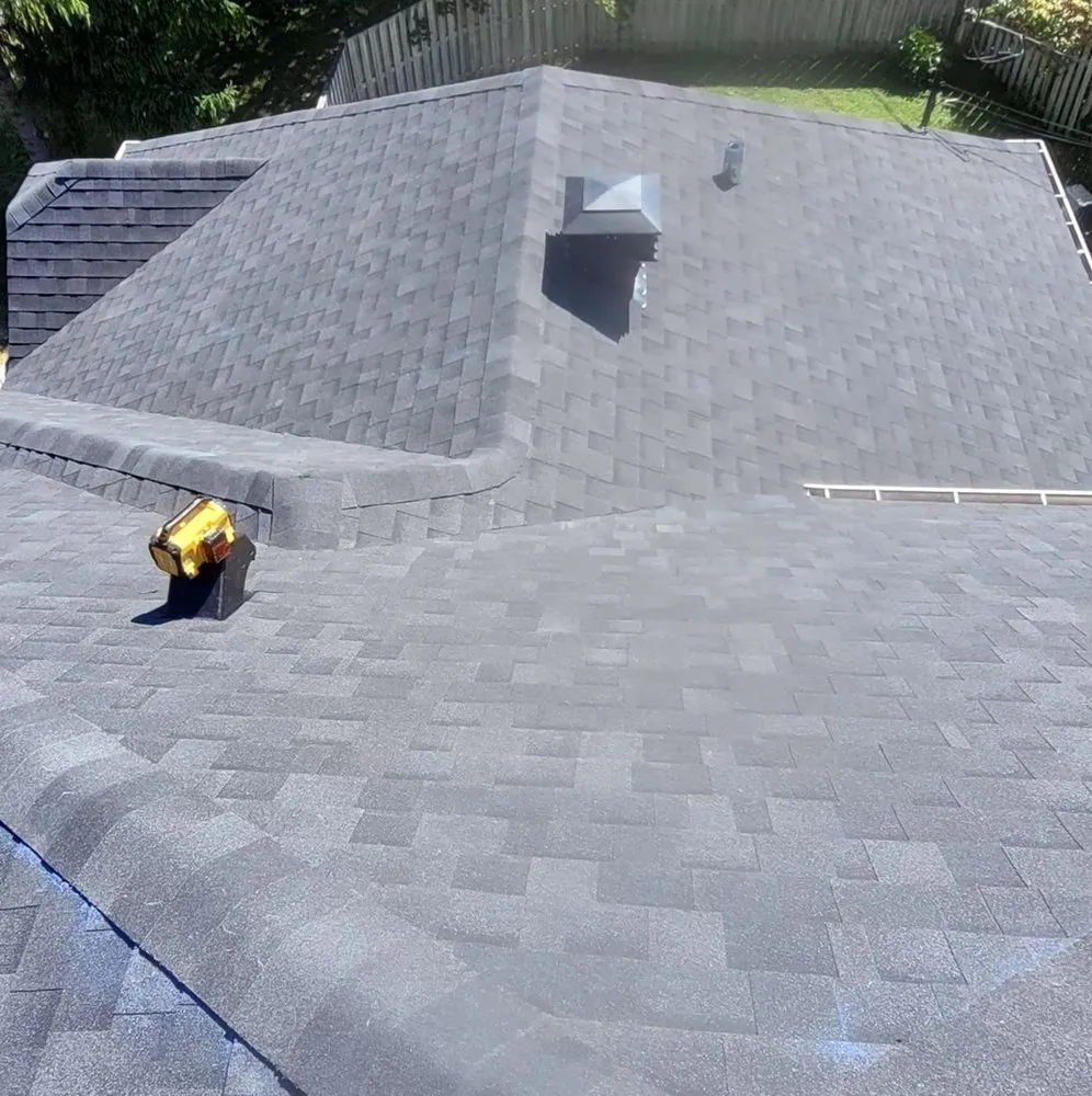 Slide of Robla Roofing