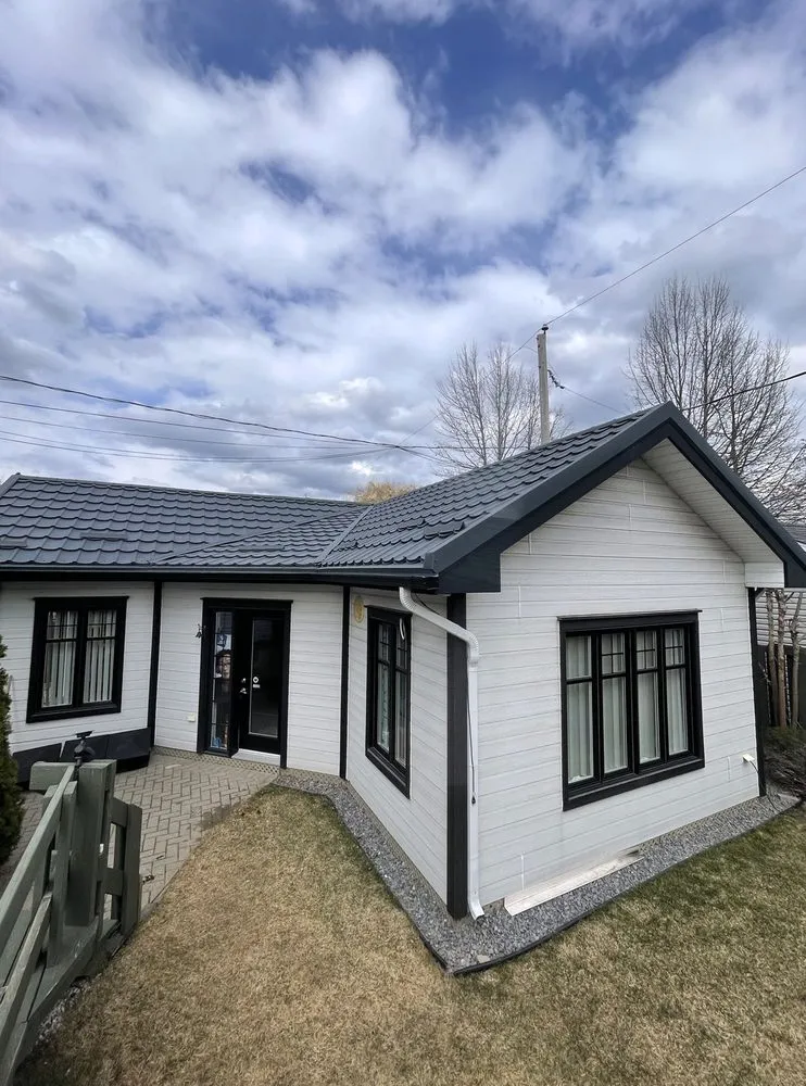 Slide of Robla Roofing