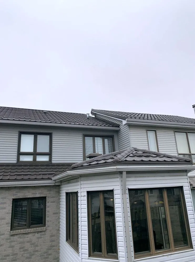 Slide of Robla Roofing