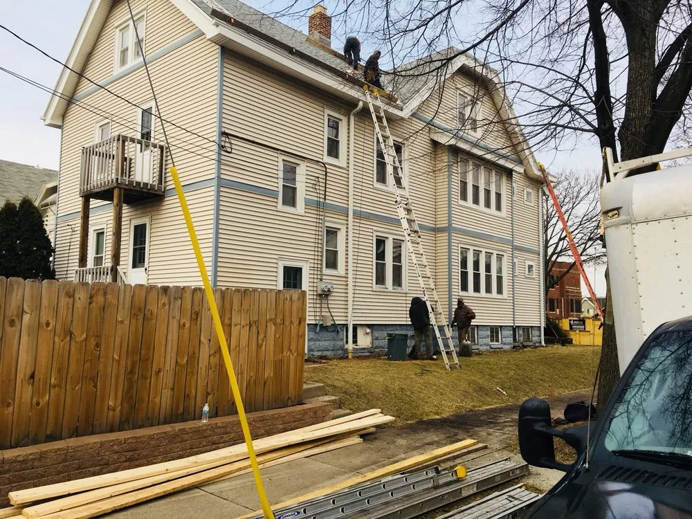 Slide of Rob's Roofing