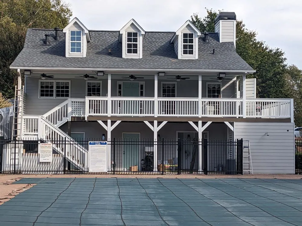 Slide of Robur Exteriors