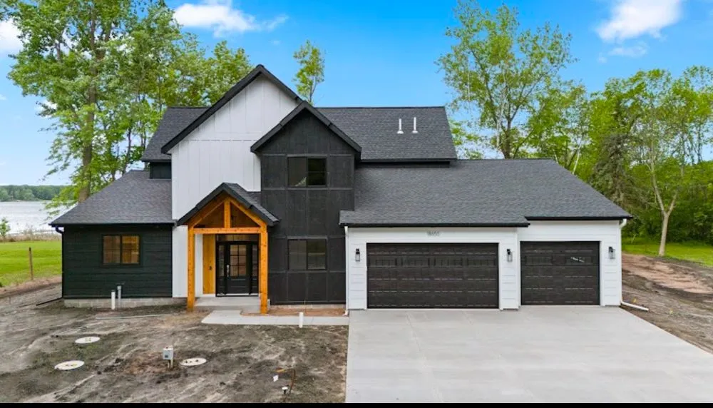 Slide of Roc Builders