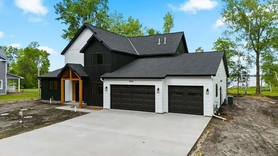 Slide of Roc Builders