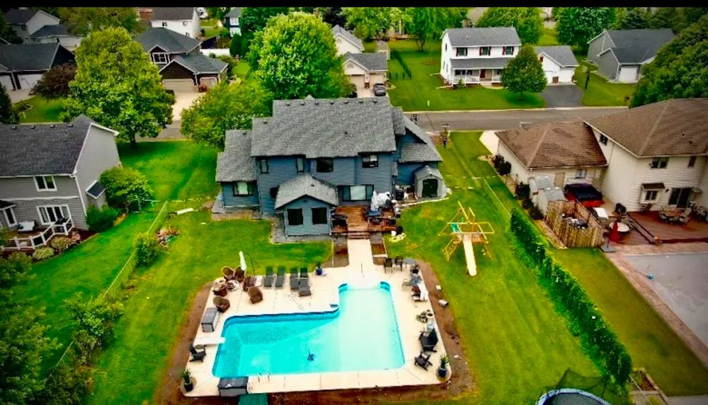 Slide of Roc Builders