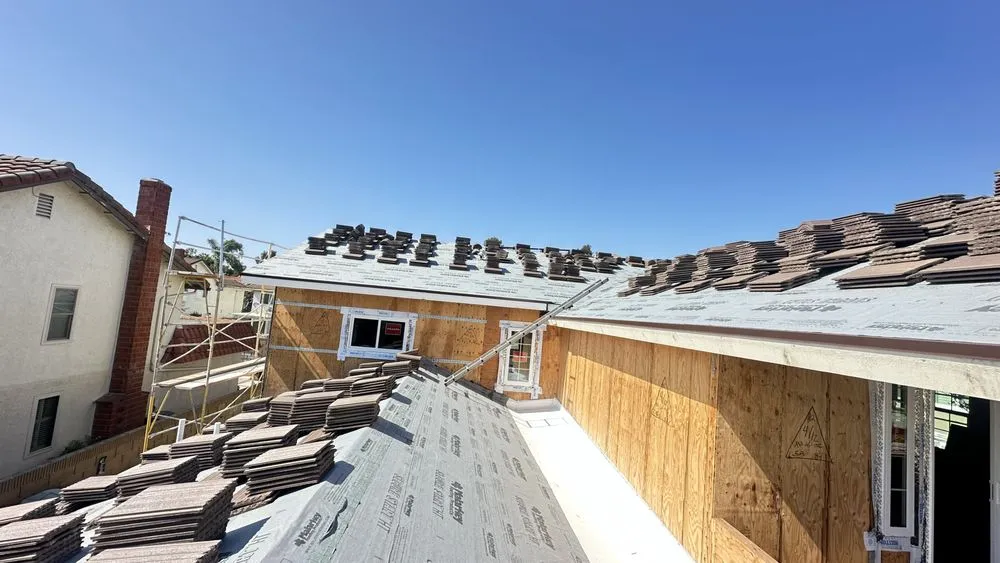 Slide of Roca Roofing