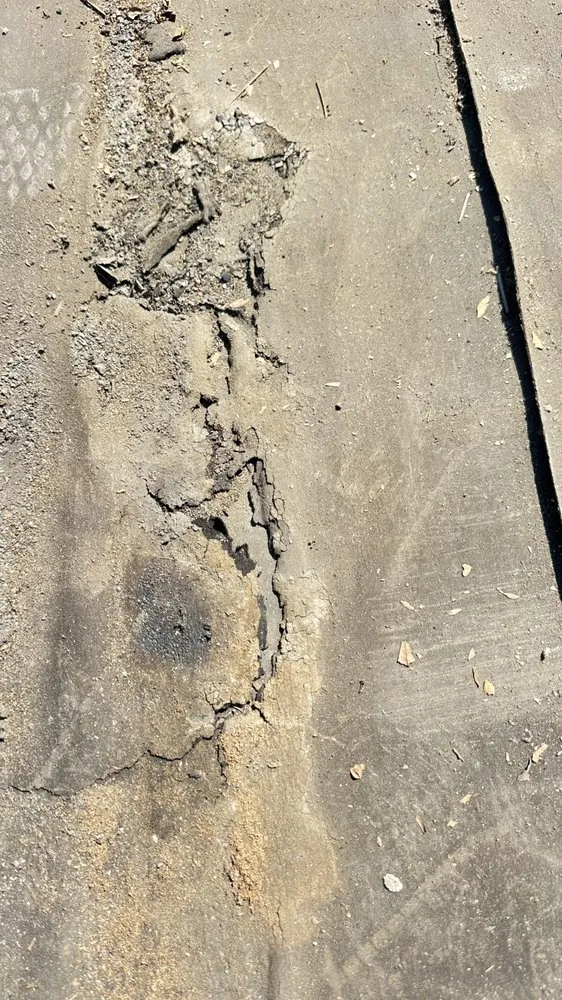 Slide of Roca Roofing