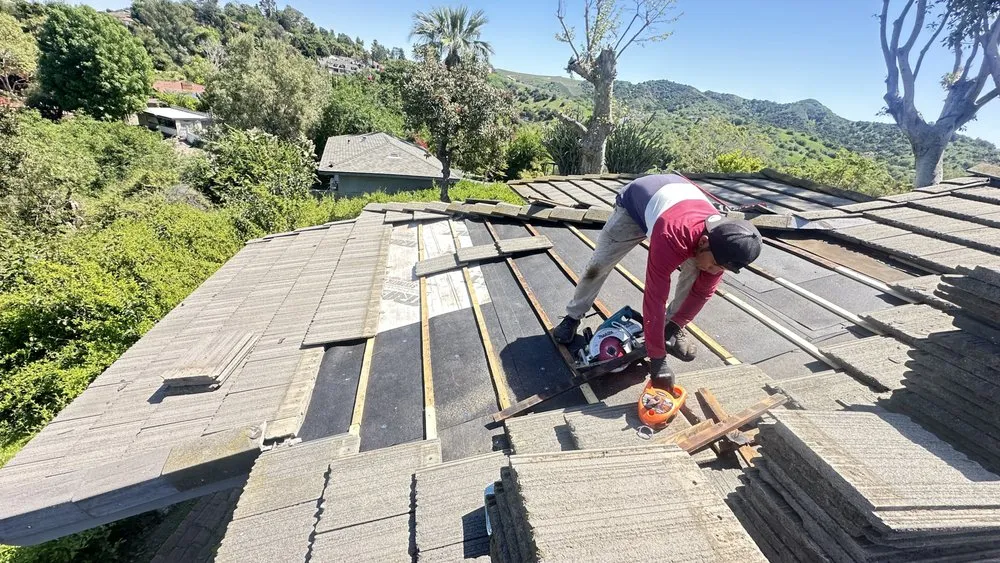 Slide of Roca Roofing