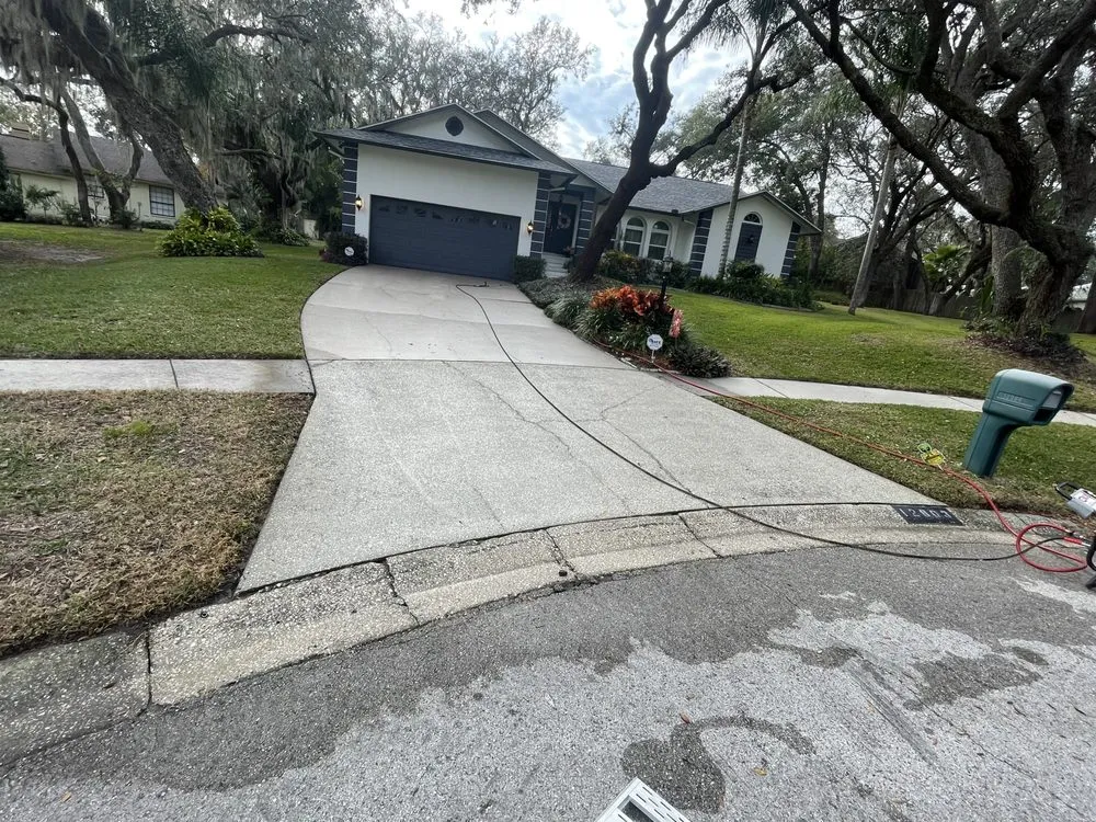 Expert roof leak repair in Tampa Bay, FL by Rocco’s Pressure Washing