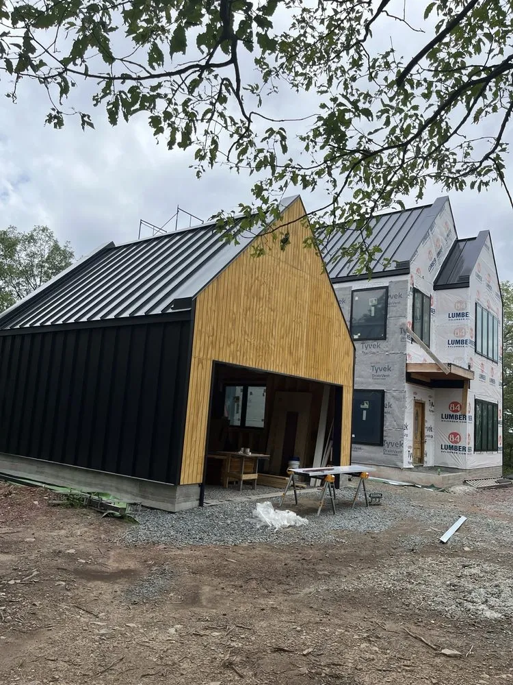 Trusted metal roofing installation for fast service in Lake Ariel, PA by Roche & Company
