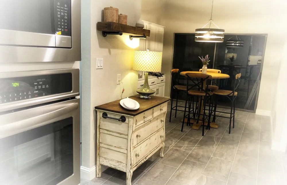 Slide of Rochier Contracting