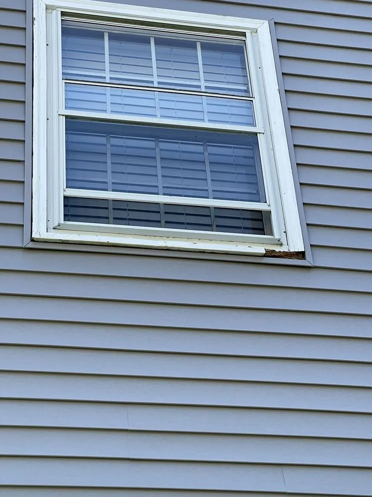 Slide of Rockford Siding and Windows