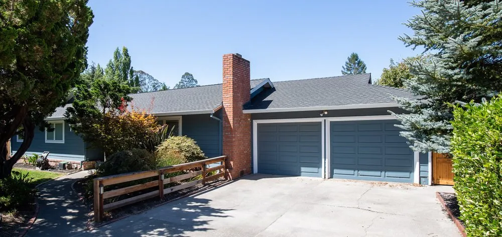 Slide of Rockin' Roofers