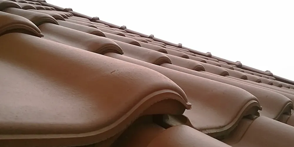 Slide of Rocks Roofs