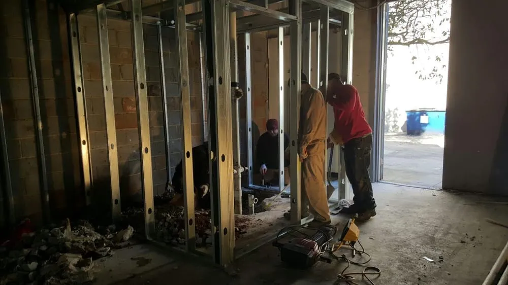 Slide of Rodas Construction