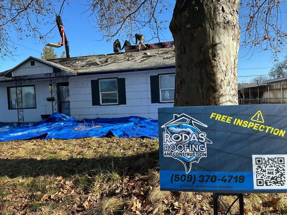 Slide of Rodas Roofing and Construction