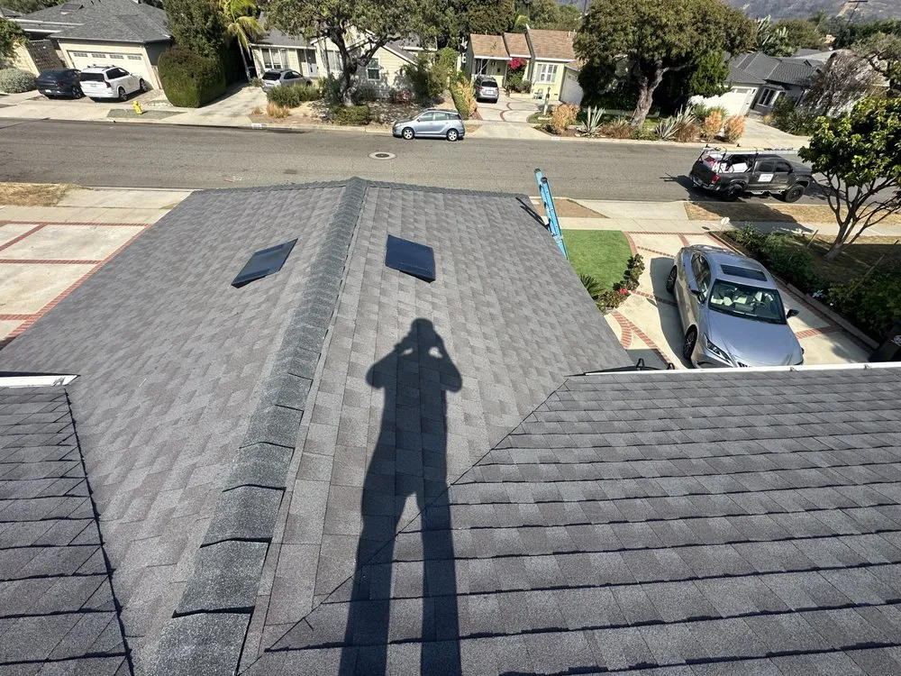 Slide of Rod's Roofing