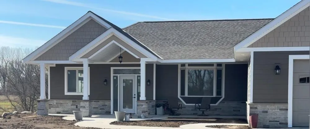 Slide of Roen Roofing and Remodeling