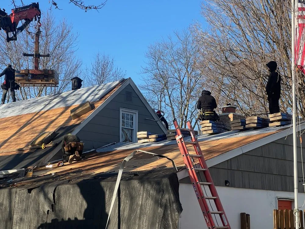 Slide of Roff Roofing & Renovation