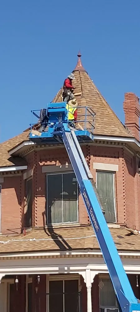Slide of Roger Romero Roofing
