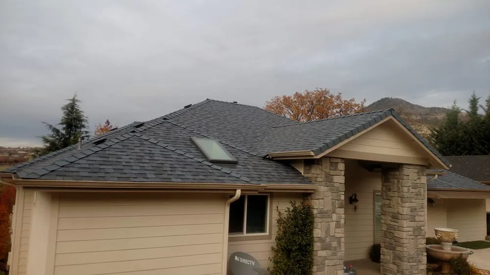 Slide of Rogue Valley Roofing