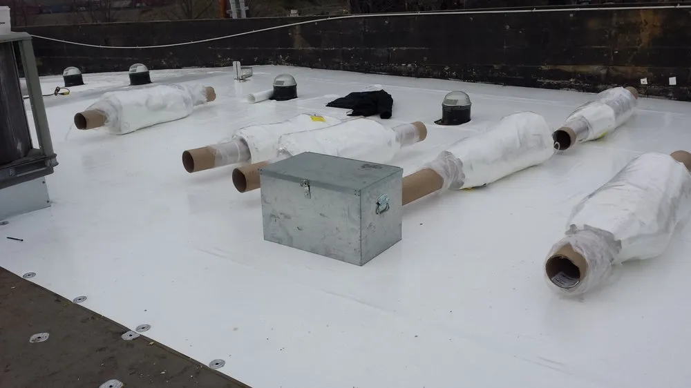 Slide of Rogue Valley Roofing