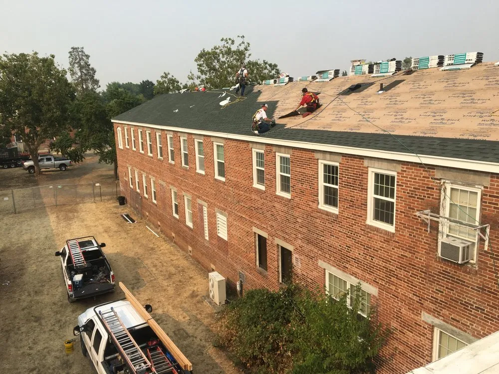 Slide of Rogue Valley Roofing