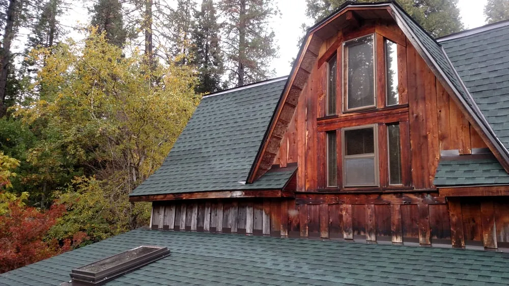 Slide of Rogue Valley Roofing