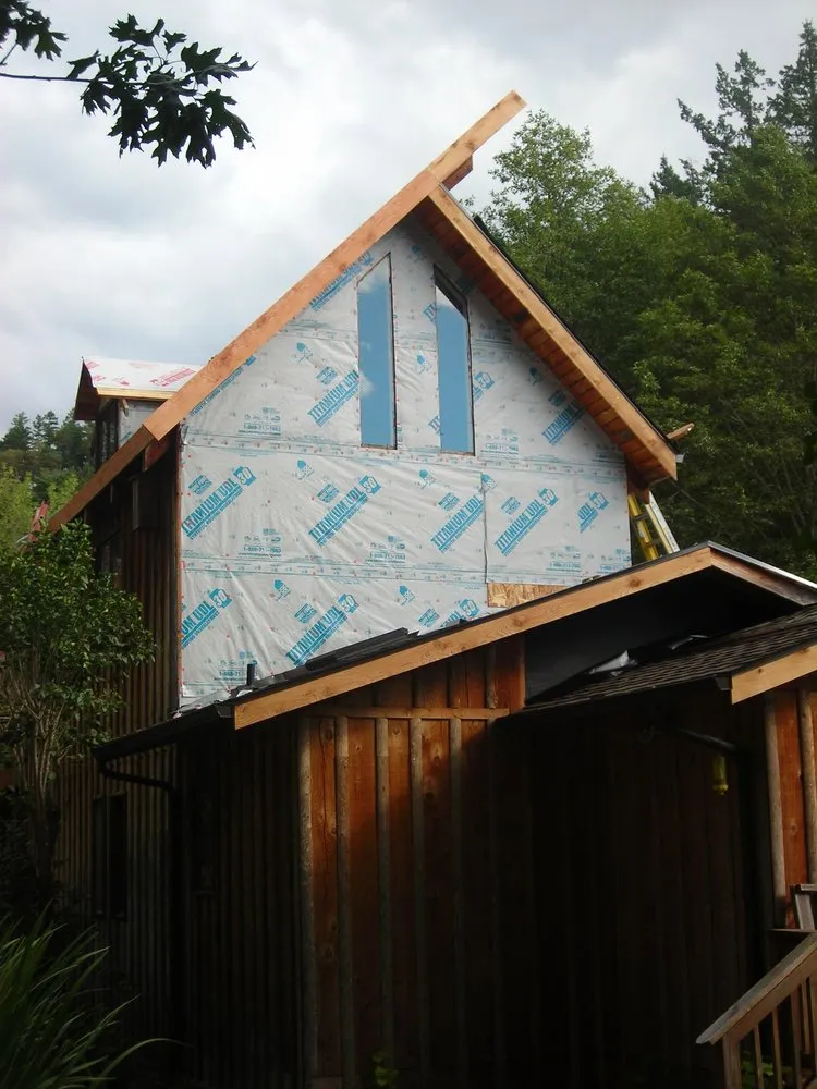 Slide of Rogue Valley Roofing