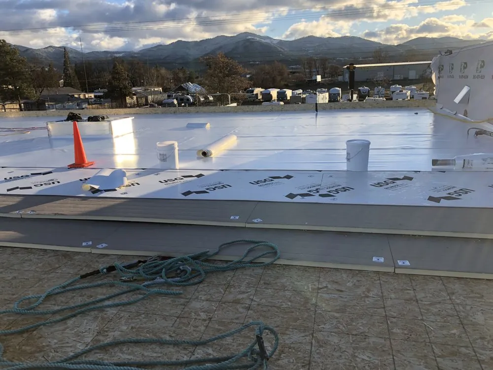 Slide of Rogue Valley Roofing