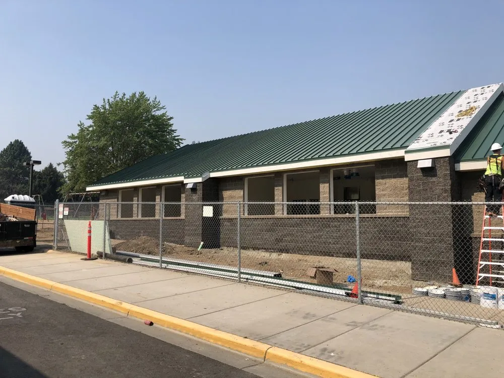 Slide of Rogue Valley Roofing