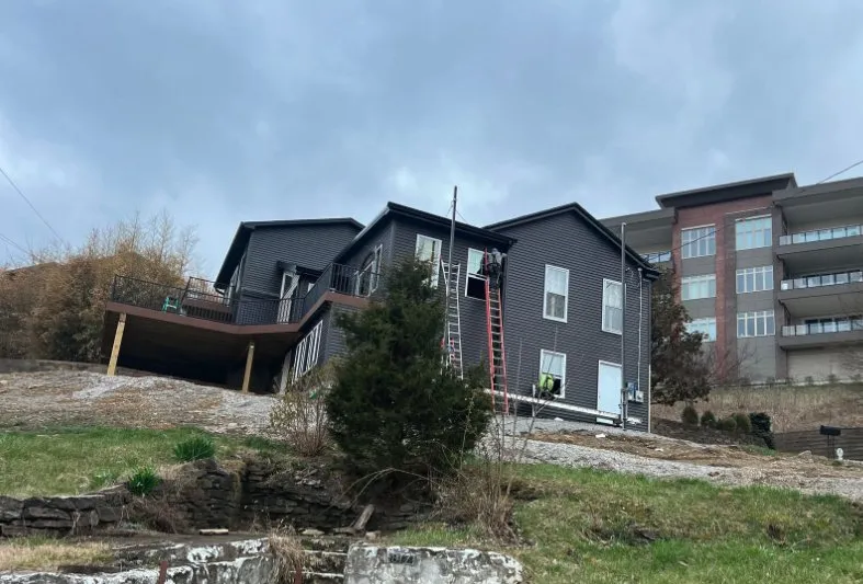 Slide of ROI Renovations