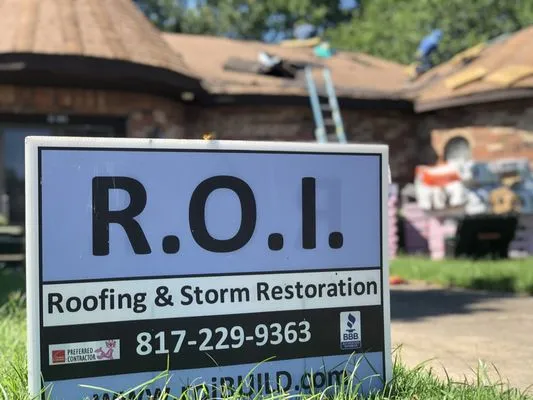 R.O.I. Roofing & Construction  Logo