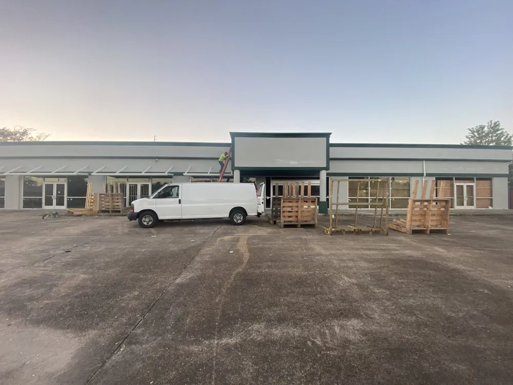 Slide of Rojo’s Custom Painting