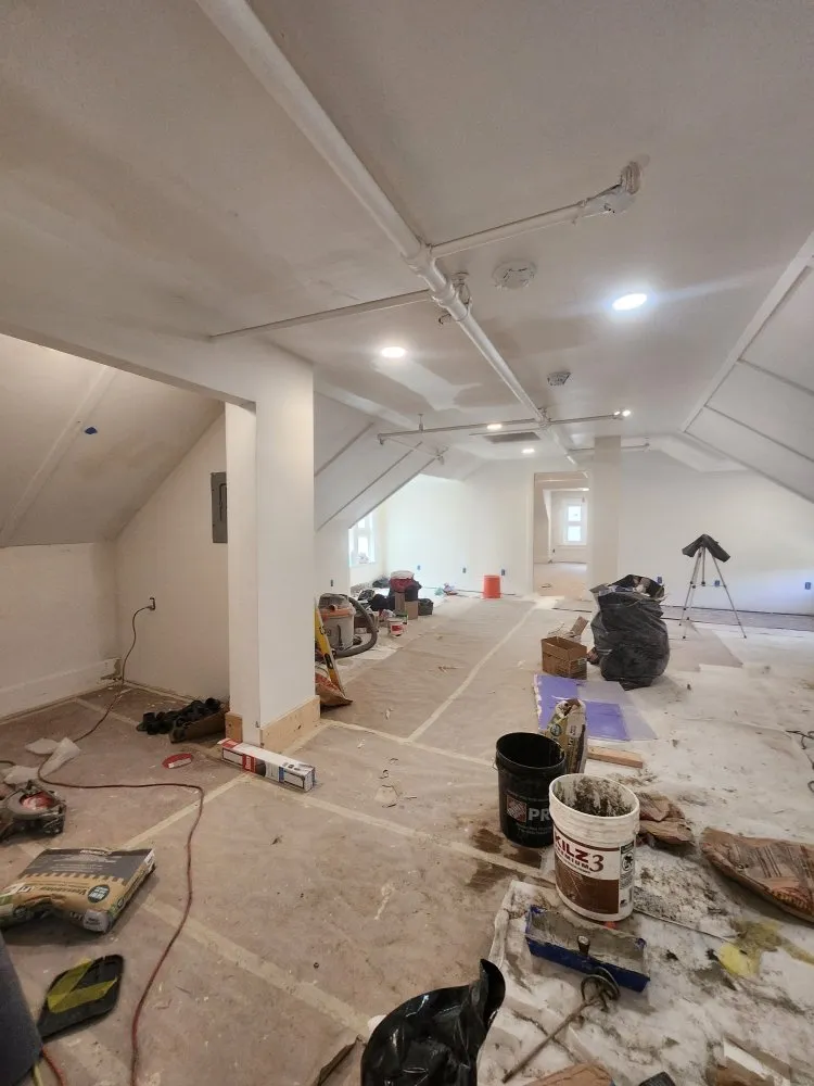 Slide of Rolando Chitiquez