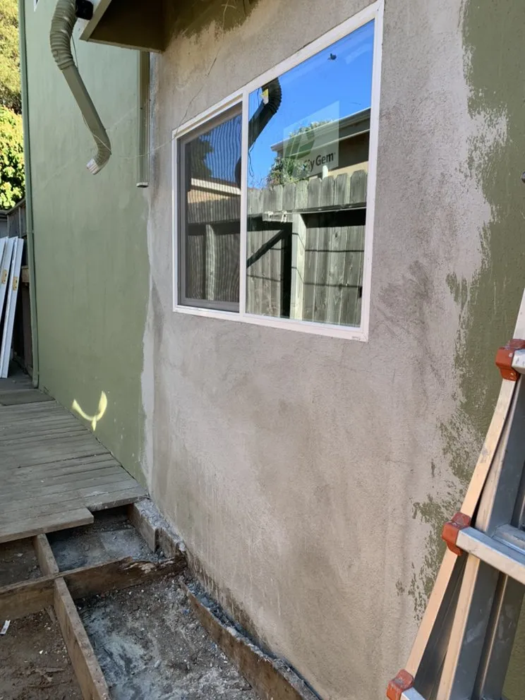 Slide of Rolando Chitiquez