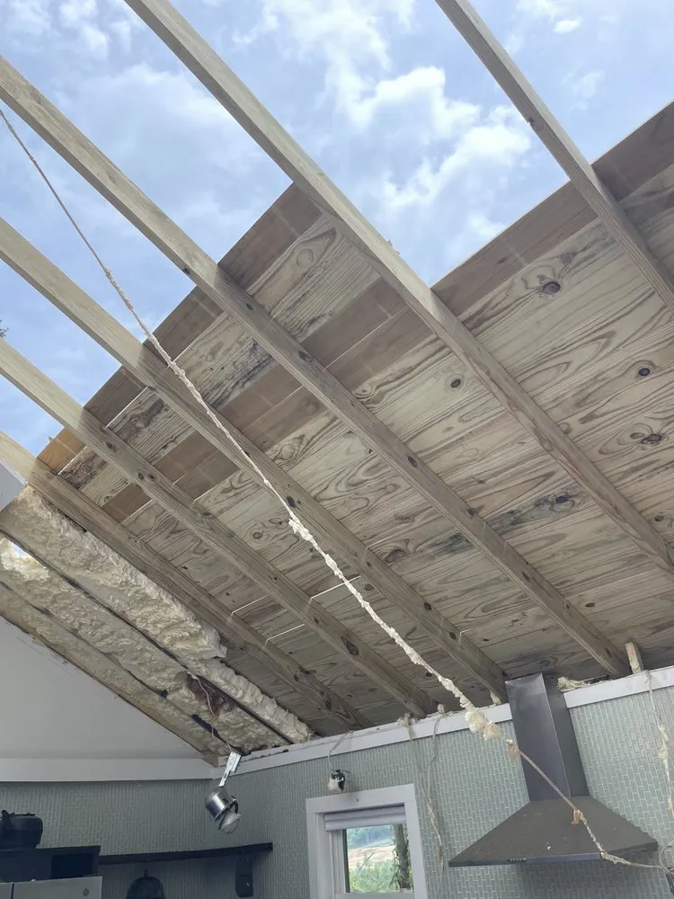 Slide of Rolando Roofing