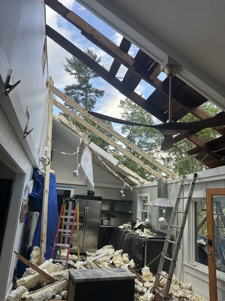 Slide of Rolando Roofing