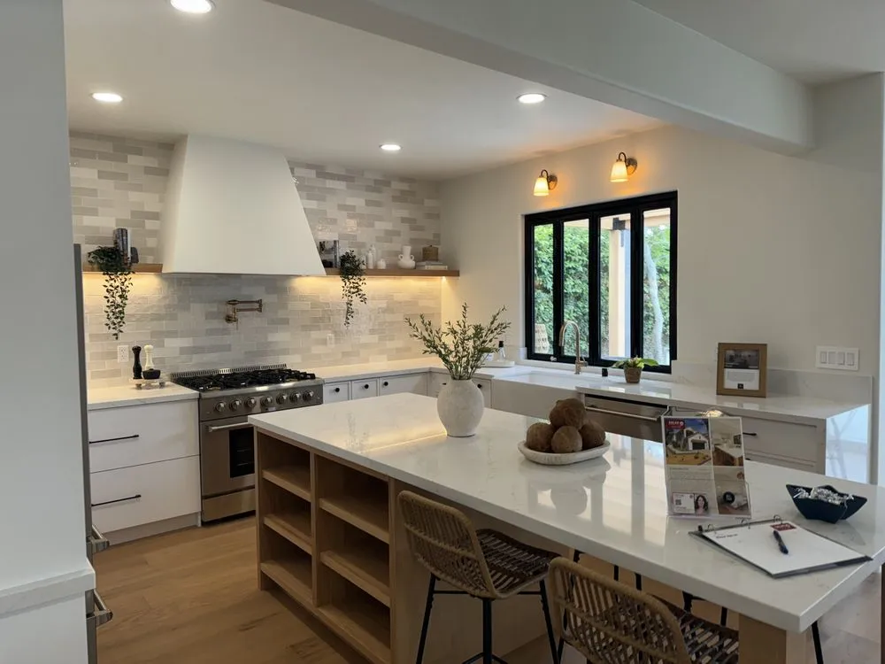 Slide of Rom Builders