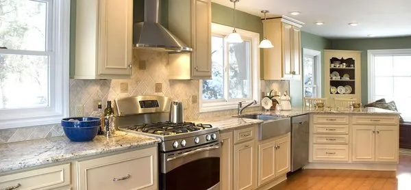 Romanesque Homes Logo