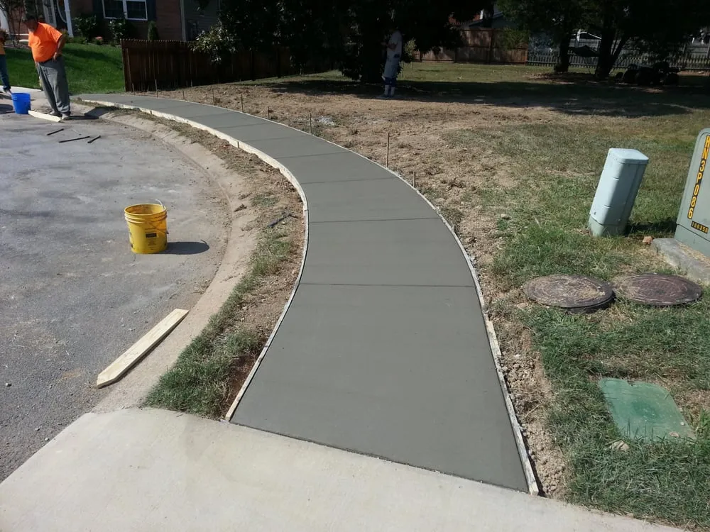 Slide of Romero Roofing and Services