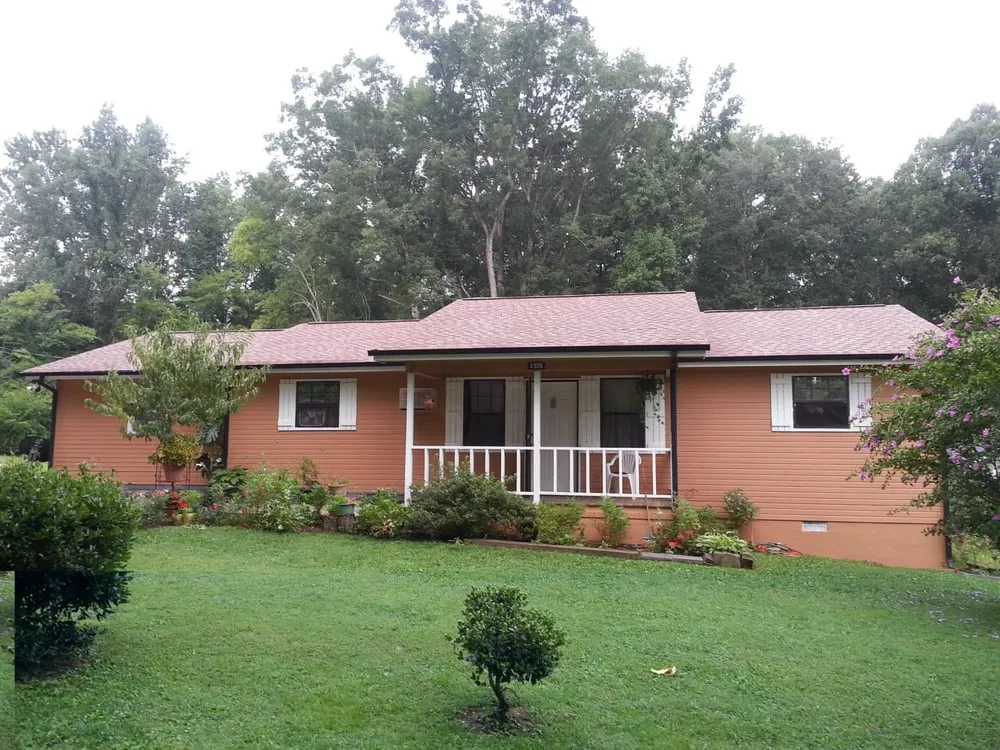 Slide of Romero Roofing and Services