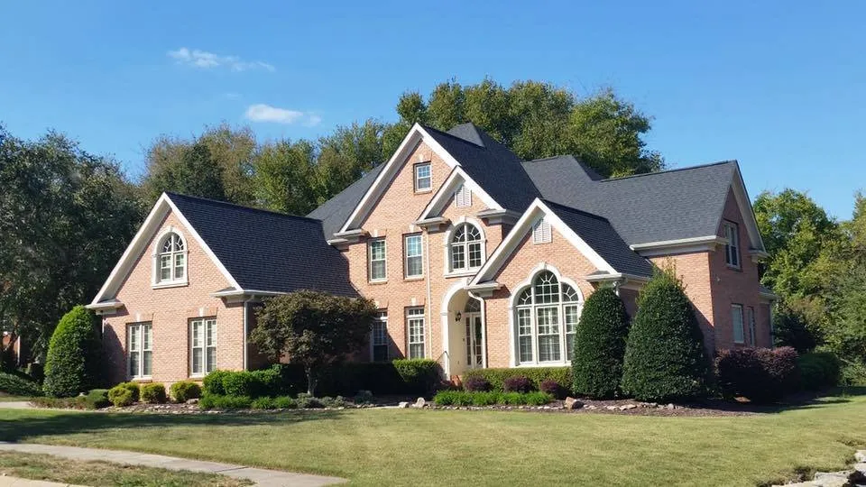 Slide of Romero Roofing and Services